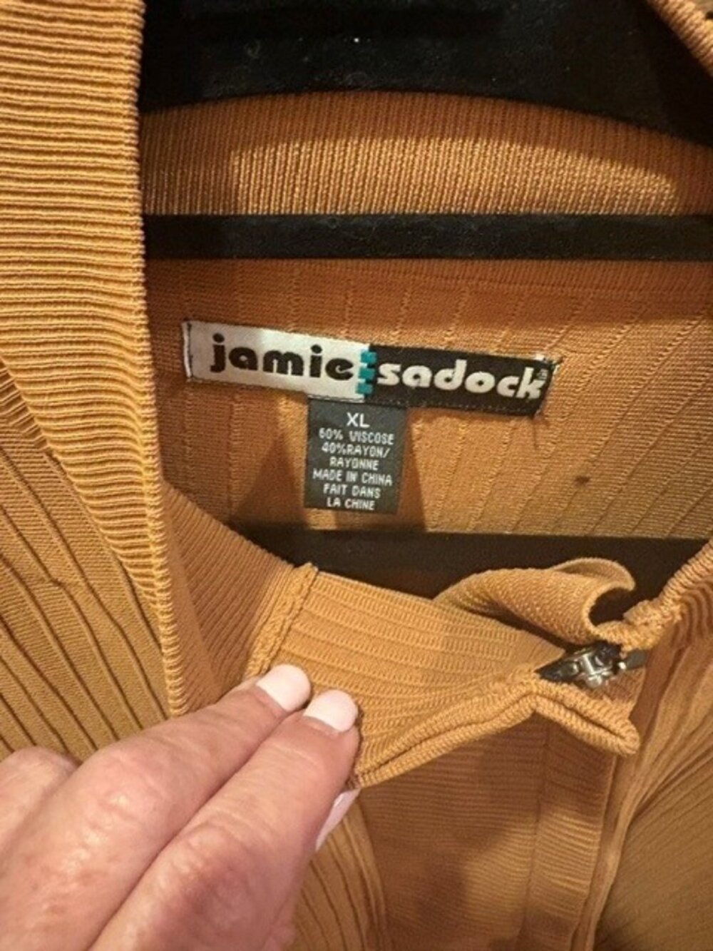 Jamie Sadock - Picture 2 of 6
